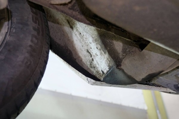 Mercedes-Benz W123 в руках студента: не хватает пятой передачи, зато есть рабочая гидроподвеска Mercedes-Benz W123 в руках студента: не хватает пятой передачи, зато есть рабочая гидроподвеска