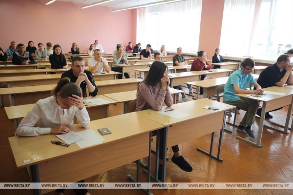В Брестской области для прохождения ЦТ зарегистрировались более 12,6 тыс. абитуриентов В Брестской области для прохождения ЦТ зарегистрировались более 12,6 тыс. абитуриентов