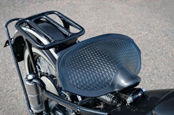 «Урал М-72», на который потратили $4 700. Белорус вдохнул жизнь в 68-летний советский байк «Урал М-72», на который потратили $4 700. Белорус вдохнул жизнь в 68-летний советский байк