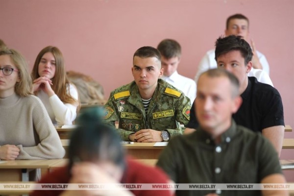 В Брестской области для прохождения ЦТ зарегистрировались более 12,6 тыс. абитуриентов В Брестской области для прохождения ЦТ зарегистрировались более 12,6 тыс. абитуриентов