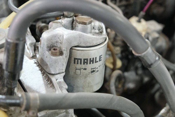 Mercedes-Benz W123 в руках студента: не хватает пятой передачи, зато есть рабочая гидроподвеска Mercedes-Benz W123 в руках студента: не хватает пятой передачи, зато есть рабочая гидроподвеска