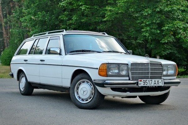 Mercedes-Benz W123 в руках студента: не хватает пятой передачи, зато есть рабочая гидроподвеска Mercedes-Benz W123 в руках студента: не хватает пятой передачи, зато есть рабочая гидроподвеска