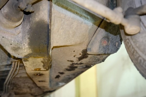 Mercedes-Benz W123 в руках студента: не хватает пятой передачи, зато есть рабочая гидроподвеска Mercedes-Benz W123 в руках студента: не хватает пятой передачи, зато есть рабочая гидроподвеска