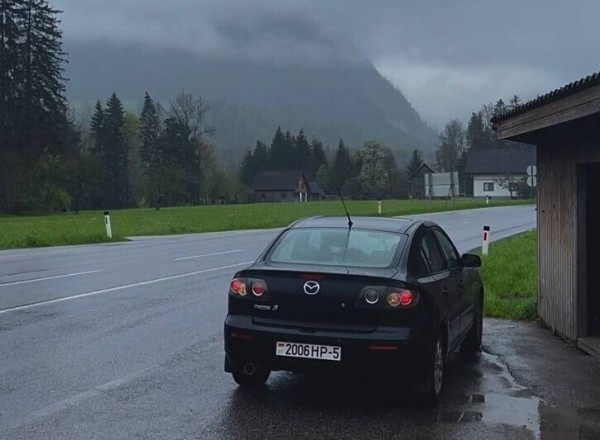 Белорусы потратили 3 000 евро в поездке по Европе на старенькой Mazda 3 Белорусы потратили 3 000 евро в поездке по Европе на старенькой Mazda 3