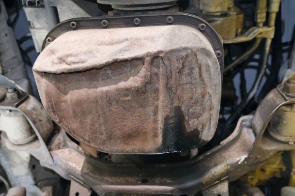 Mercedes-Benz W123 в руках студента: не хватает пятой передачи, зато есть рабочая гидроподвеска Mercedes-Benz W123 в руках студента: не хватает пятой передачи, зато есть рабочая гидроподвеска