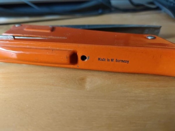 Так больше не делают. На фото показали «вечные» устройства, которые работают десятилетиями Так больше не делают. На фото показали «вечные» устройства, которые работают десятилетиями