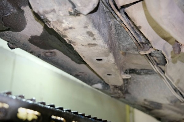 Mercedes-Benz W123 в руках студента: не хватает пятой передачи, зато есть рабочая гидроподвеска Mercedes-Benz W123 в руках студента: не хватает пятой передачи, зато есть рабочая гидроподвеска