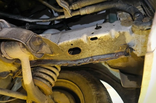 Mercedes-Benz W123 в руках студента: не хватает пятой передачи, зато есть рабочая гидроподвеска Mercedes-Benz W123 в руках студента: не хватает пятой передачи, зато есть рабочая гидроподвеска