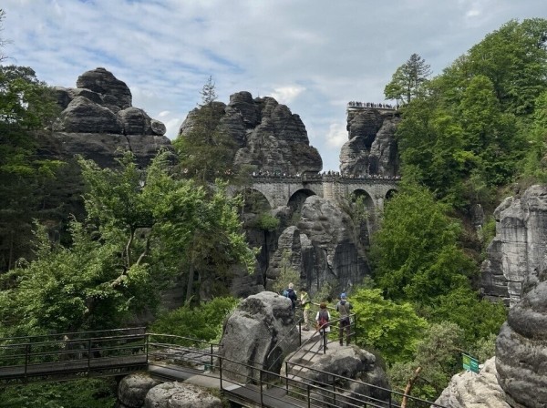 Белорусы потратили 3 000 евро в поездке по Европе на старенькой Mazda 3 Белорусы потратили 3 000 евро в поездке по Европе на старенькой Mazda 3