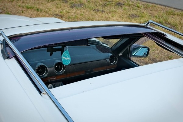 Mercedes-Benz W123 в руках студента: не хватает пятой передачи, зато есть рабочая гидроподвеска Mercedes-Benz W123 в руках студента: не хватает пятой передачи, зато есть рабочая гидроподвеска