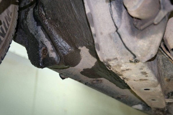 Mercedes-Benz W123 в руках студента: не хватает пятой передачи, зато есть рабочая гидроподвеска Mercedes-Benz W123 в руках студента: не хватает пятой передачи, зато есть рабочая гидроподвеска