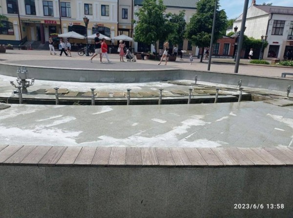 Фонтан на Советской в Бресте без воды. Причина Фонтан на Советской в Бресте без воды. Причина