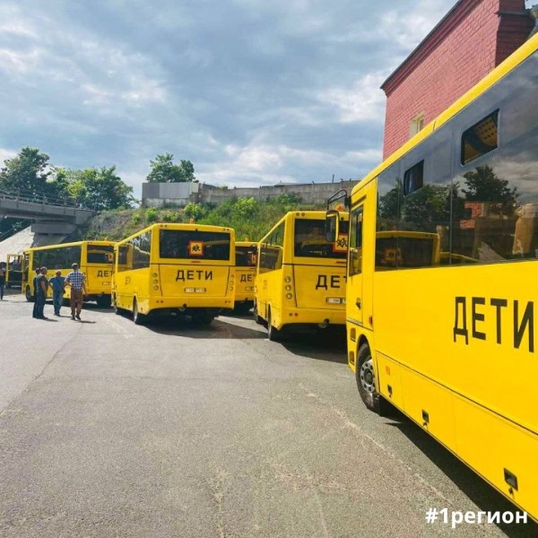 В школы Первого региона поступает 20 новых автобусов МАЗ В школы Первого региона поступает 20 новых автобусов МАЗ