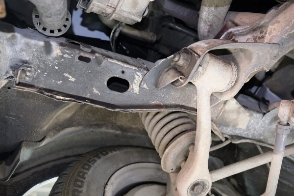 Mercedes-Benz W123 в руках студента: не хватает пятой передачи, зато есть рабочая гидроподвеска Mercedes-Benz W123 в руках студента: не хватает пятой передачи, зато есть рабочая гидроподвеска