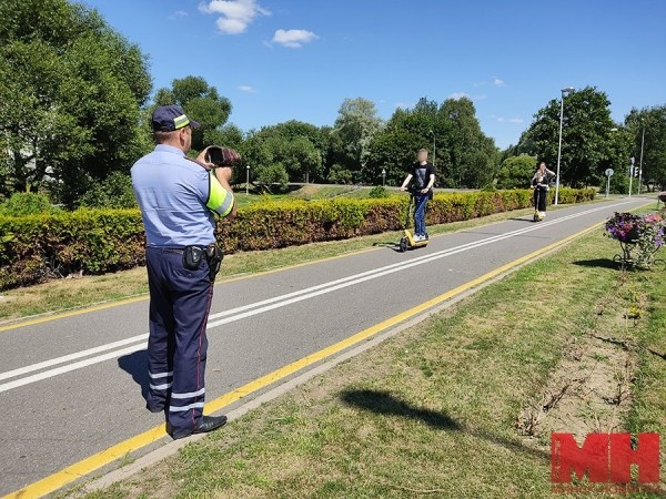 Не выше 25 км/ч! Скорость движения средств персональной мобильности начали фиксировать сотрудники ГАИ