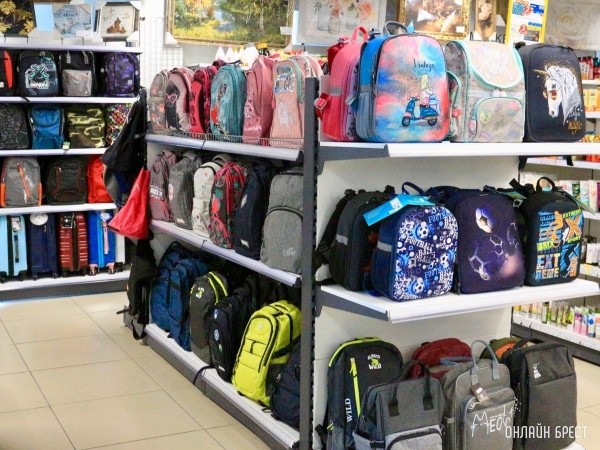 В Минобразования подсчитали стоимость оптимальной экипировки школьников в 2023 году В Минобразования подсчитали стоимость оптимальной экипировки школьников в 2023 году