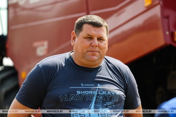 «Стараемся на деле проявлять заботу о людях», или Как в Кобринском районе начали жатву «Стараемся на деле проявлять заботу о людях», или Как в Кобринском районе начали жатву