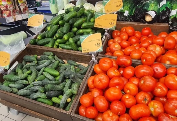 Ценник на бульбу с огурцом: в овощном магазине, на рынке и в супермаркете. Почем сезонные овощи и фрукты в Бресте? Ценник на бульбу с огурцом: в овощном магазине, на рынке и в супермаркете. Почем сезонные овощи и фрукты в Бресте?