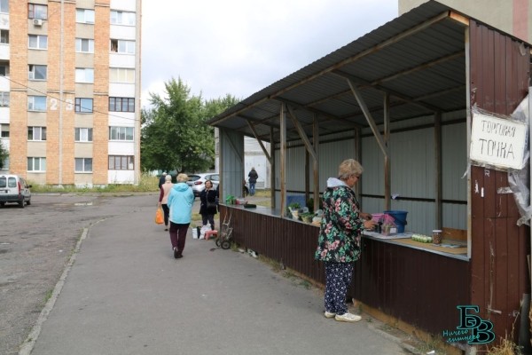 В Бресте прошёл рейд по местам несанкционированной торговли урожаем, выращенным на приусадебных участках В Бресте прошёл рейд по местам несанкционированной торговли урожаем, выращенным на приусадебных участках