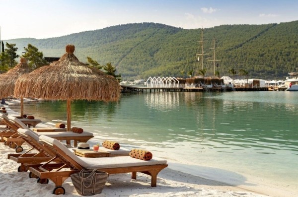 Не все потеряно — вот куда можно отправиться на отдых во второй половине лета Не все потеряно — вот куда можно отправиться на отдых во второй половине лета