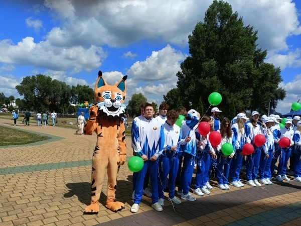В Бресте появился самый большой в области государственный флаг В Бресте появился самый большой в области государственный флаг