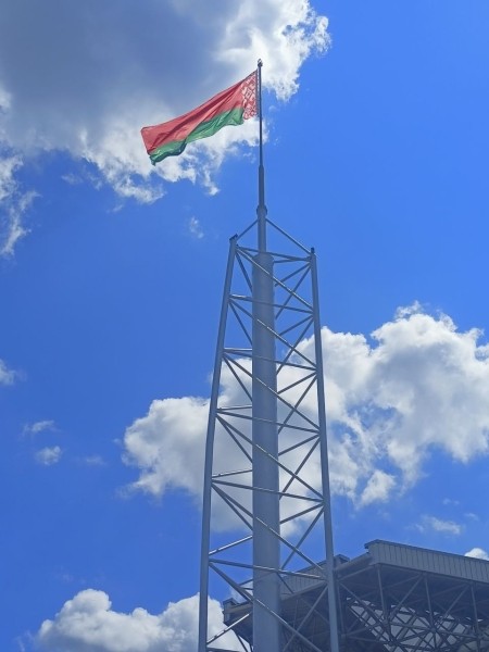 В Бресте появился самый большой в области государственный флаг В Бресте появился самый большой в области государственный флаг