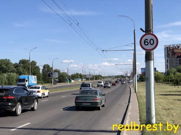 Напоминаем! На проспекте Республики в Бресте вместо 80 теперь 60 км/ч Напоминаем! На проспекте Республики в Бресте вместо 80 теперь 60 км/ч