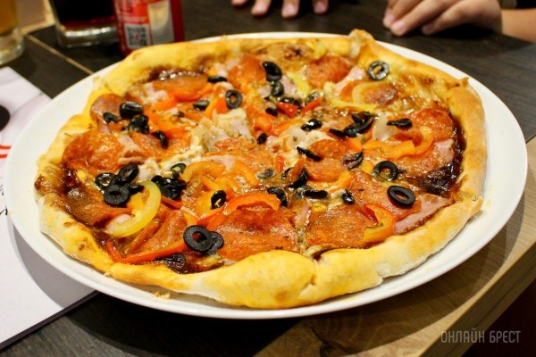 Наслаждайся вкусной кухней и играй в боулинг! На Советской в центре Бреста открылось новое кафе «David Bowley». Бронь столиков и дорожек Наслаждайся вкусной кухней и играй в боулинг! На Советской в центре Бреста открылось новое кафе «David Bowley». Бронь столиков и дорожек