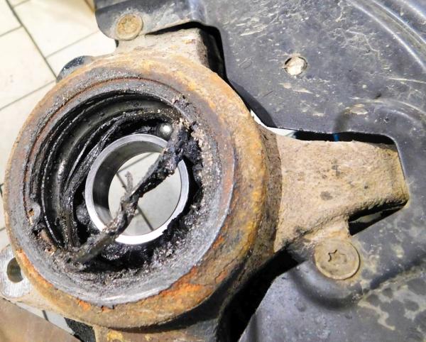 «Ловушка для доверчивых!». Смотрите, что сделали на СТО с автомобилем белоруса «Ловушка для доверчивых!». Смотрите, что сделали на СТО с автомобилем белоруса