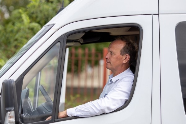 Самый вежливый маршрутчик страны: «Ваза с конфетами в салоне полная всегда!»