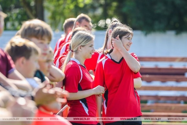 Заинтересовать спортом и найти таланты. Площадку для игры в мини-футбол открыли в Городище Барановичского района Заинтересовать спортом и найти таланты. Площадку для игры в мини-футбол открыли в Городище Барановичского района