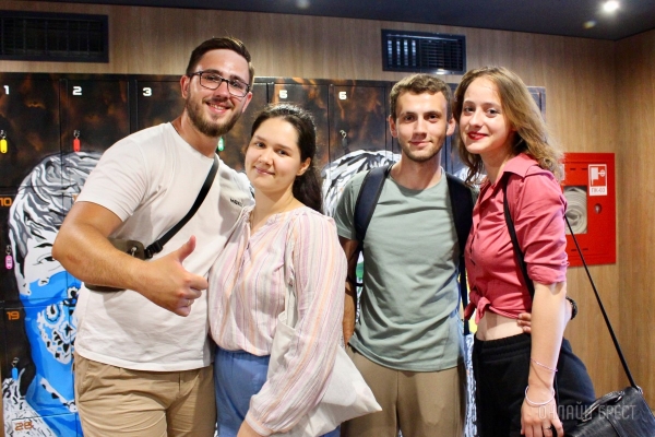 Наслаждайся вкусной кухней и играй в боулинг! На Советской в центре Бреста открылось новое кафе «David Bowley». Бронь столиков и дорожек Наслаждайся вкусной кухней и играй в боулинг! На Советской в центре Бреста открылось новое кафе «David Bowley». Бронь столиков и дорожек