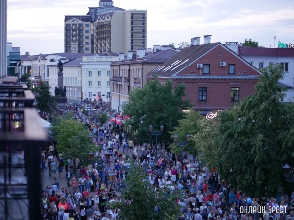 Белорусы рассказали, какой день недели самый тяжелый для работы Белорусы рассказали, какой день недели самый тяжелый для работы