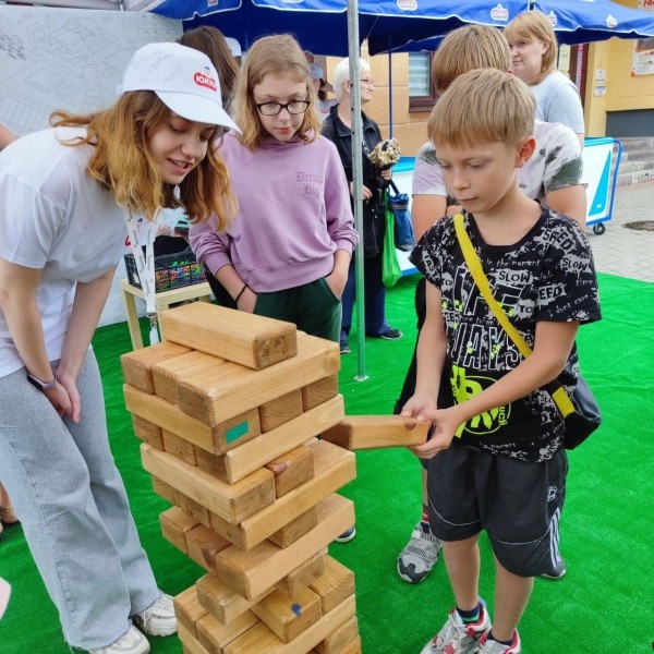 Такая атмосфера сейчас царит на брестском Арбате - улице Советской Такая атмосфера сейчас царит на брестском Арбате - улице Советской