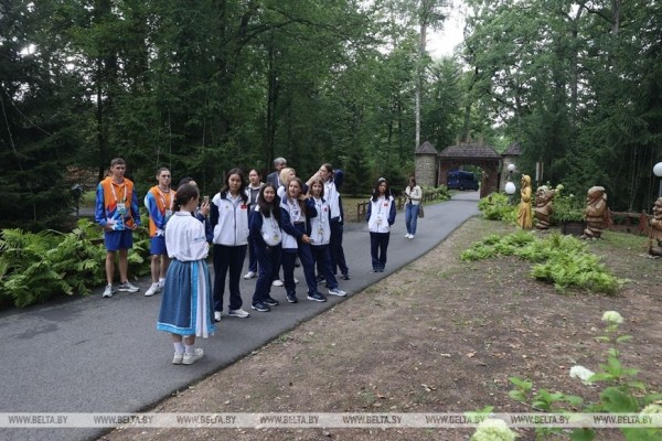 Участники II Игр стран СНГ приезжают в Беловежскую пущу насладиться природой и загадать желание Участники II Игр стран СНГ приезжают в Беловежскую пущу насладиться природой и загадать желание