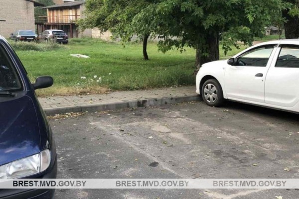 В Малорите подростки угнали со стоянки во дворе «Ауди» В Малорите подростки угнали со стоянки во дворе «Ауди»