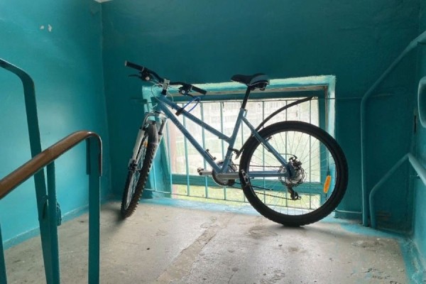 Оштрафовать могут за велосипед на лестничной клетке и распитие пива на скамейке. О каких суммах идет речь? Оштрафовать могут за велосипед на лестничной клетке и распитие пива на скамейке. О каких суммах идет речь?