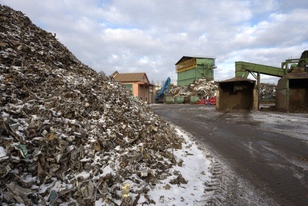 «Утильсбор — это налог на богатых». Эксперты авторынка рассказали, что будет с ценами на иномарки в Беларуси «Утильсбор — это налог на богатых». Эксперты авторынка рассказали, что будет с ценами на иномарки в Беларуси