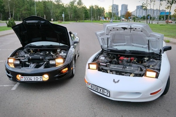Показываем два редких Pontiac Firebird, которые есть в Беларуси Показываем два редких Pontiac Firebird, которые есть в Беларуси