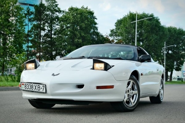Показываем два редких Pontiac Firebird, которые есть в Беларуси Показываем два редких Pontiac Firebird, которые есть в Беларуси