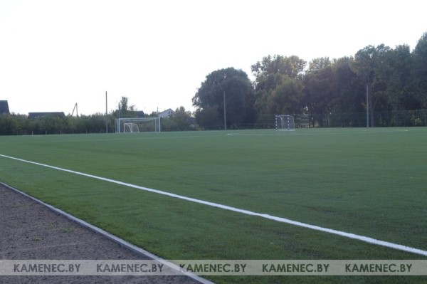 До и после. Предлагаем посмотреть на изменения Каменецкого стадиона «Колос» после обновления До и после. Предлагаем посмотреть на изменения Каменецкого стадиона «Колос» после обновления