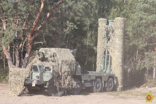 На полигоне «Брестский» проходит тактическое учение с одним из подразделений 115-го зенитного ракетного полка На полигоне «Брестский» проходит тактическое учение с одним из подразделений 115-го зенитного ракетного полка