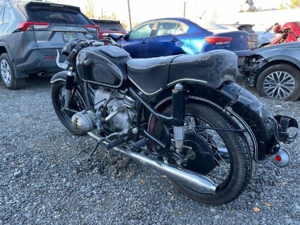 «Проблемой стала растаможка, ведь на раме шестизначный VIN». Белорус про восстановление мотоцикла BMW 1968 г. в.