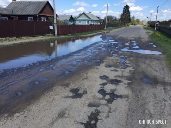 В Беларуси в 2024 году планируют отремонтировать более 4 тыс. км дорог В Беларуси в 2024 году планируют отремонтировать более 4 тыс. км дорог