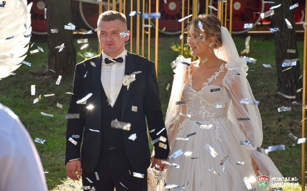 В Барановичах прошло эксклюзивное бракосочетание. В Барановичах прошло эксклюзивное бракосочетание.