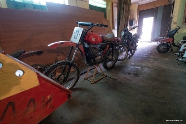 Находки в гараже. Белорус больше 40 лет коллекционирует и реставрирует советские авто Находки в гараже. Белорус больше 40 лет коллекционирует и реставрирует советские авто