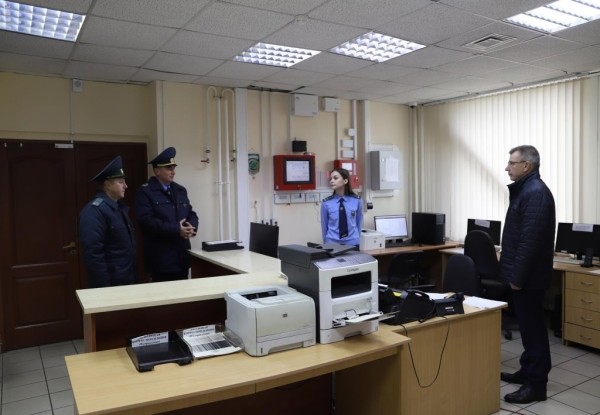 Работу пунктов пропуска «Козловичи» и «Брест» проинспектировал Председатель ГТК Владимир Орловский Работу пунктов пропуска «Козловичи» и «Брест» проинспектировал Председатель ГТК Владимир Орловский