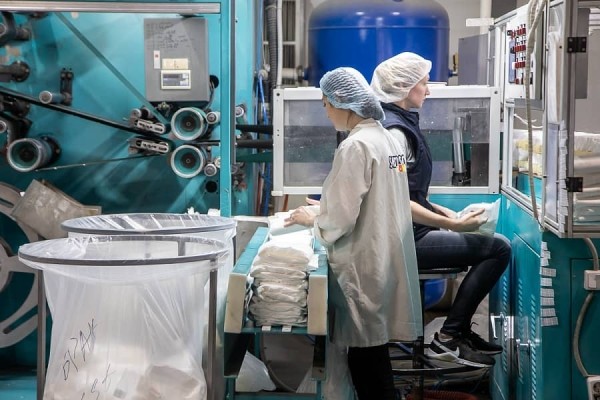 Смотрите, как делают белорусские подгузники для детей и взрослых Смотрите, как делают белорусские подгузники для детей и взрослых