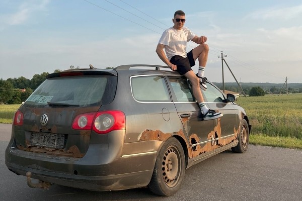 Парень реанимировал автомобильный «труп». На восстановление Passat B6 ушло $1300 Парень реанимировал автомобильный «труп». На восстановление Passat B6 ушло $1300