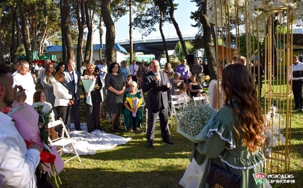 В Барановичах прошло эксклюзивное бракосочетание. В Барановичах прошло эксклюзивное бракосочетание.